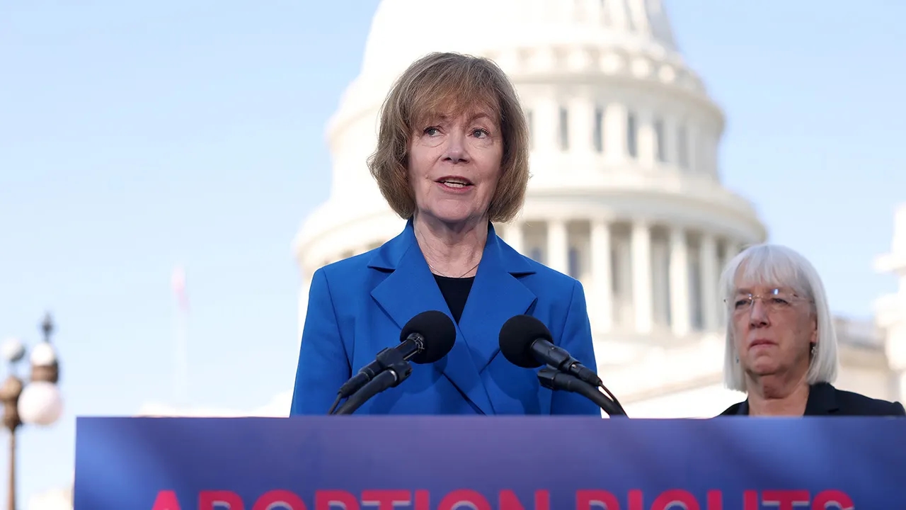 Senator stanu Minnesota Tina Smith trafiła do szpitala po tym, jak źle się poczuła w Kapitolu