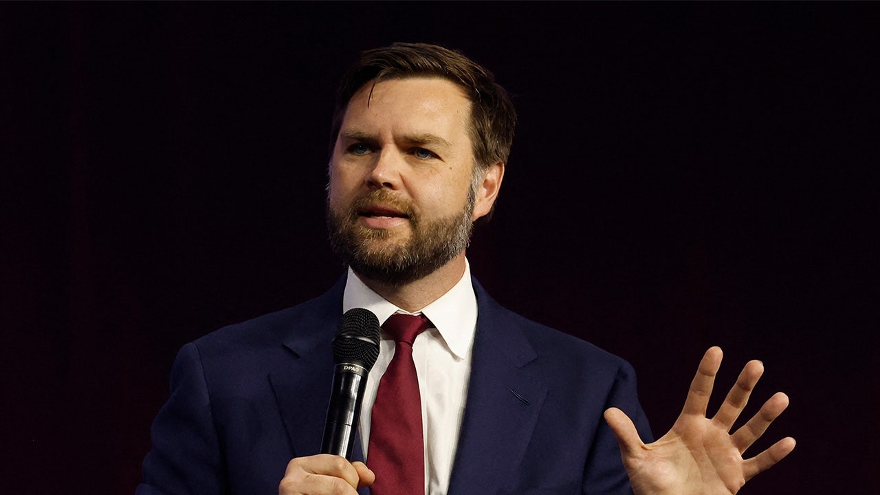 JD Vance wettert gegen Newsom, den Bürgermeister von Los Angeles, weil er die Jagdsaison auf Bundespolizisten eröffnet hat.