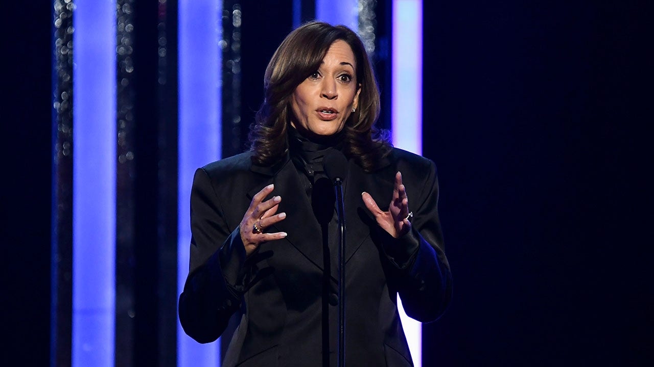 Kamala Harris lancia frecciatine velate a Trump ed Elon Musk nel primo discorso importante dopo la sconfitta elettorale