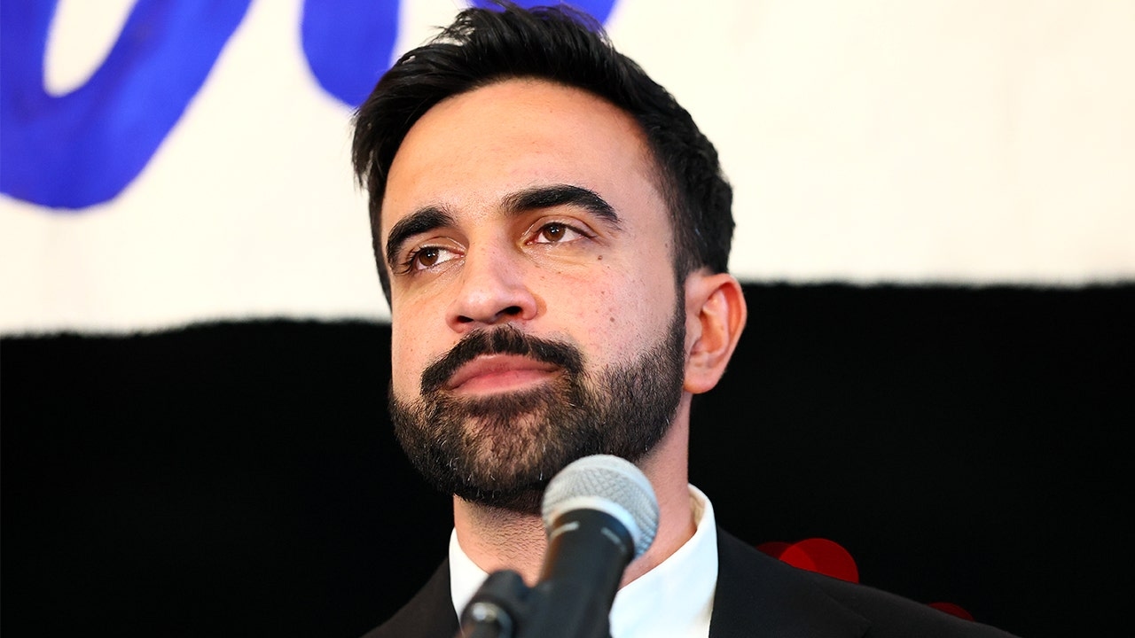 Il candidato sindaco socialista democratico crea un crescente mal di testa per i vulnerabili democratici di New York