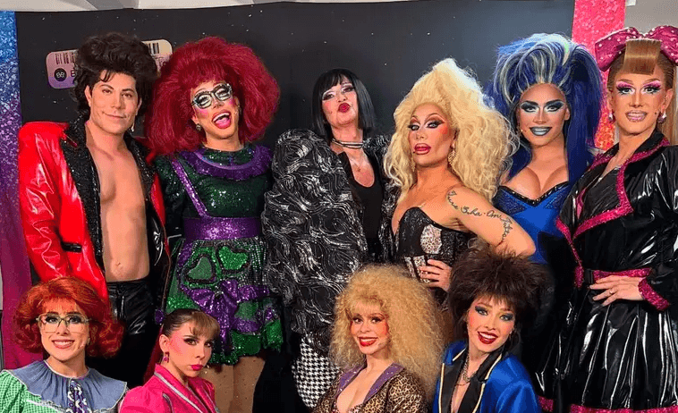 The MentiVerso arrives in Torreón; Jerry Velázquez talks about the "explosive" theatrical fusion.