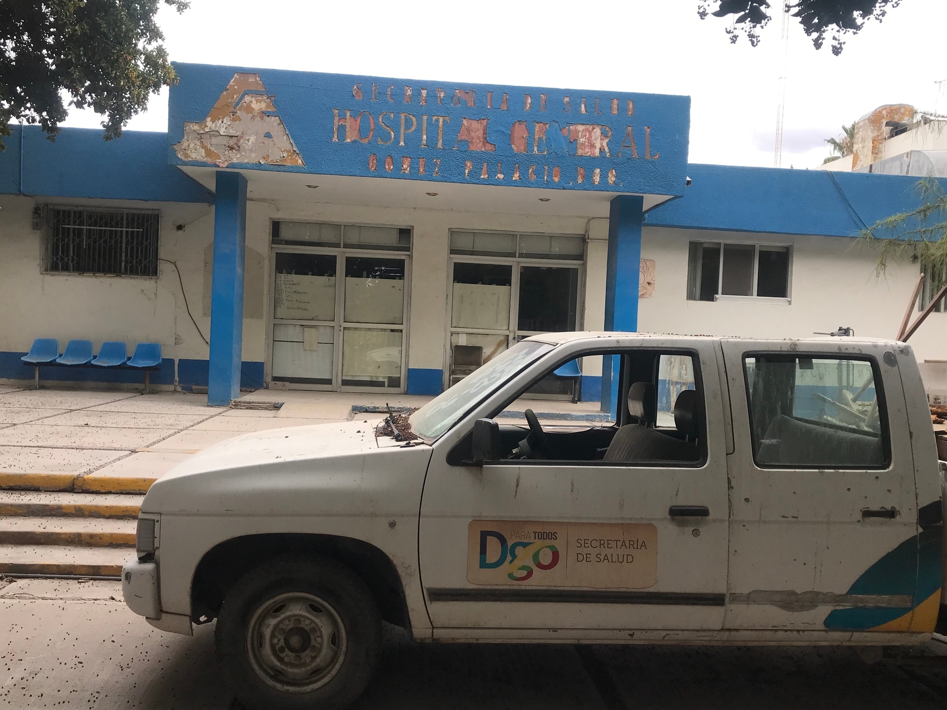 Gómez Palacio General Hospital celebrates 4 years of neglect