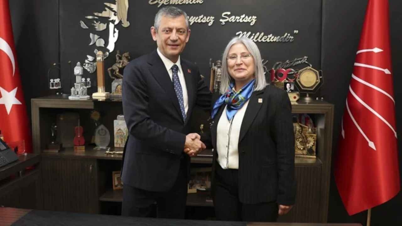 Była żona Fuata Oktaya z AKP dołącza do CHP