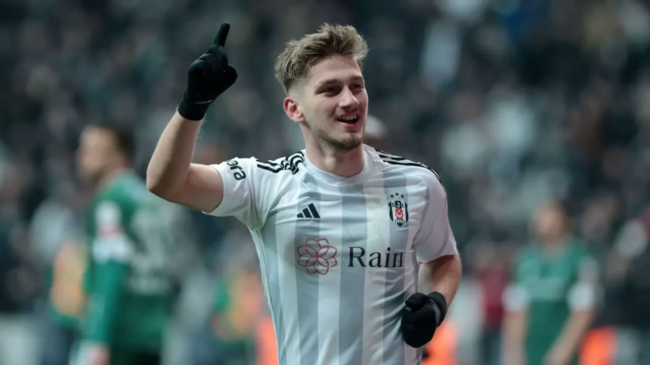 Semih Kılıçsoy heeft getekend! Dit is zijn nieuwe team