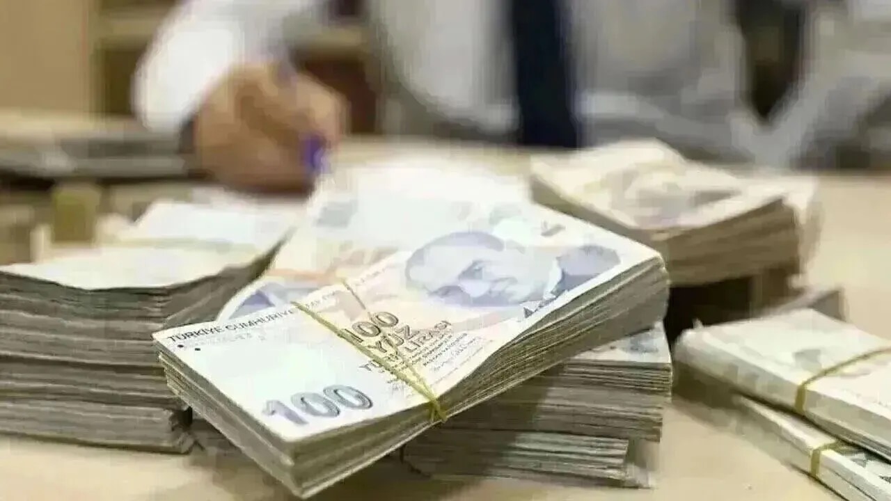 Banki konkurują o oprocentowanie depozytów! Miesięczne zyski w wysokości 1,3 miliona lir gwałtownie rosną
