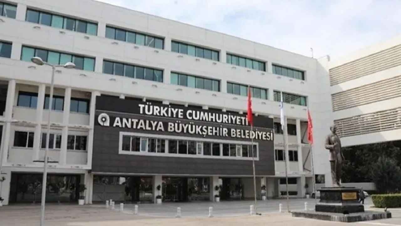 Antalya Büyükşehir Belediyesi'ne yönelik soruşturmada bir tutuklama daha