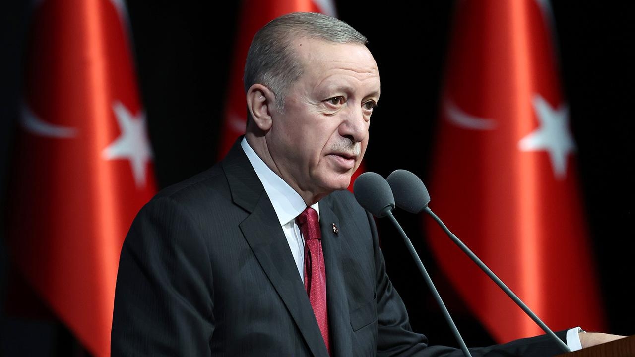 Prezydent Erdoğan: Staramy się chronić naszą młodzież przed paleniem tytoniu