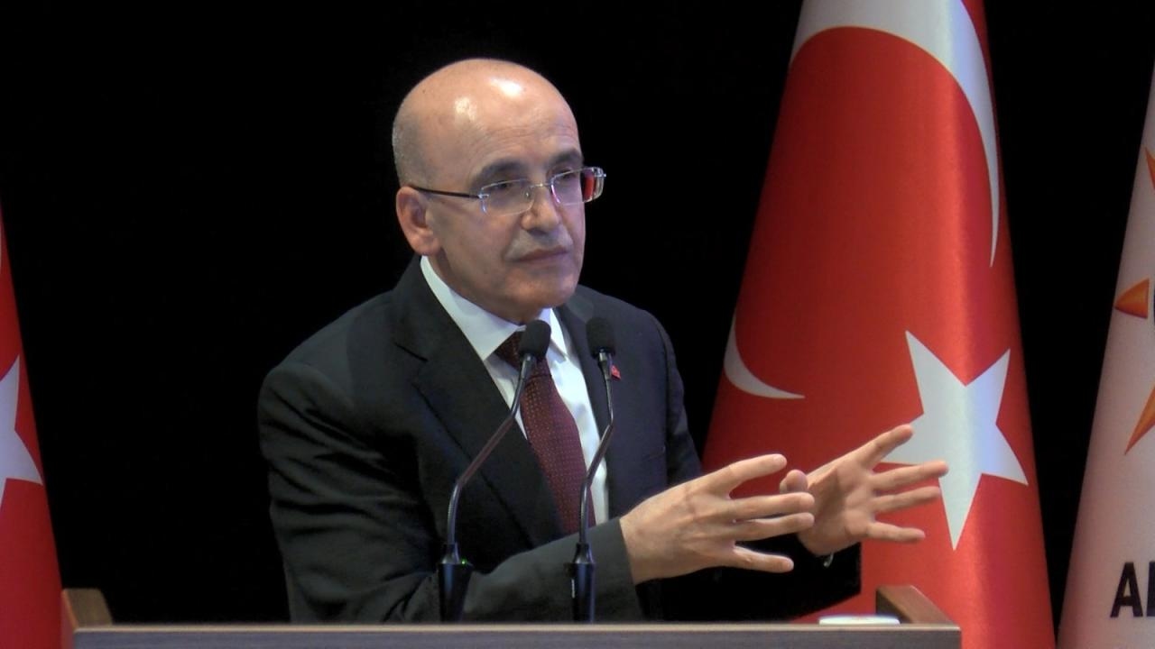 Minister Şimşek spotkał się z finansistami wyższego szczebla w Luksemburgu