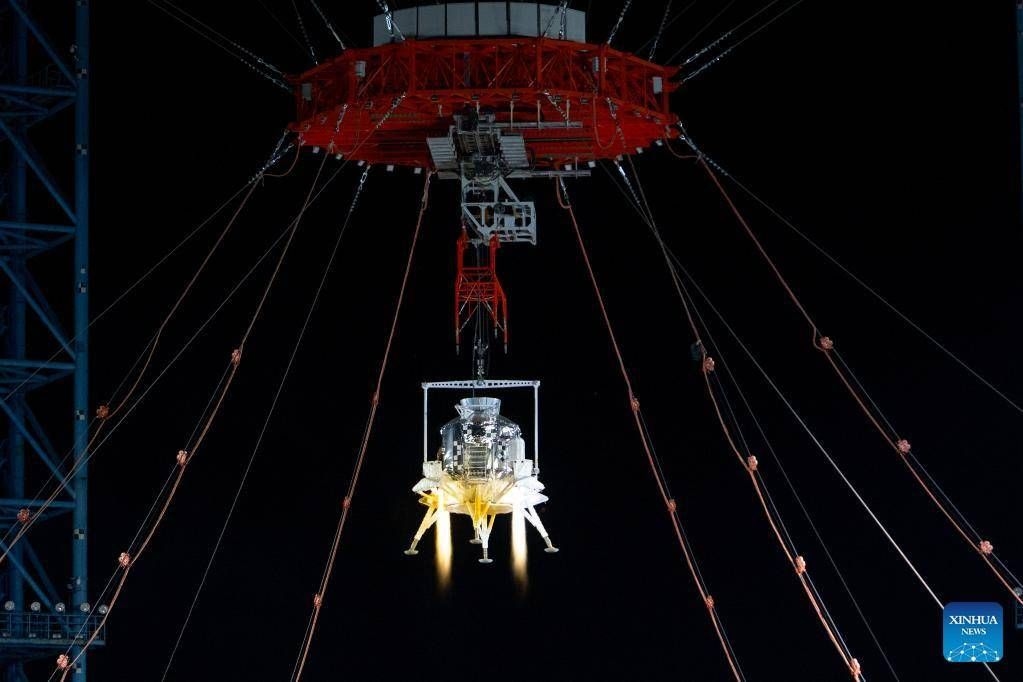China voltooit eerste landings- en opstijgtest voor bemande maanlander