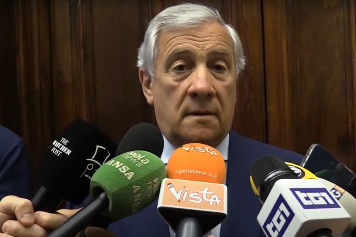 Devoirs, Tajani : « 10 % ne seraient pas insupportables. Nous avons trois ou quatre hypothèses à soumettre à Trump. »