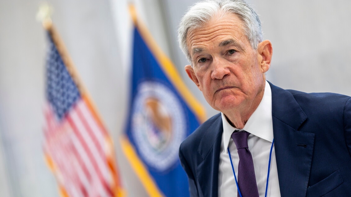 La Reserva Federal prevé dos recortes en 2025. Trump: «Powell es un estúpido»