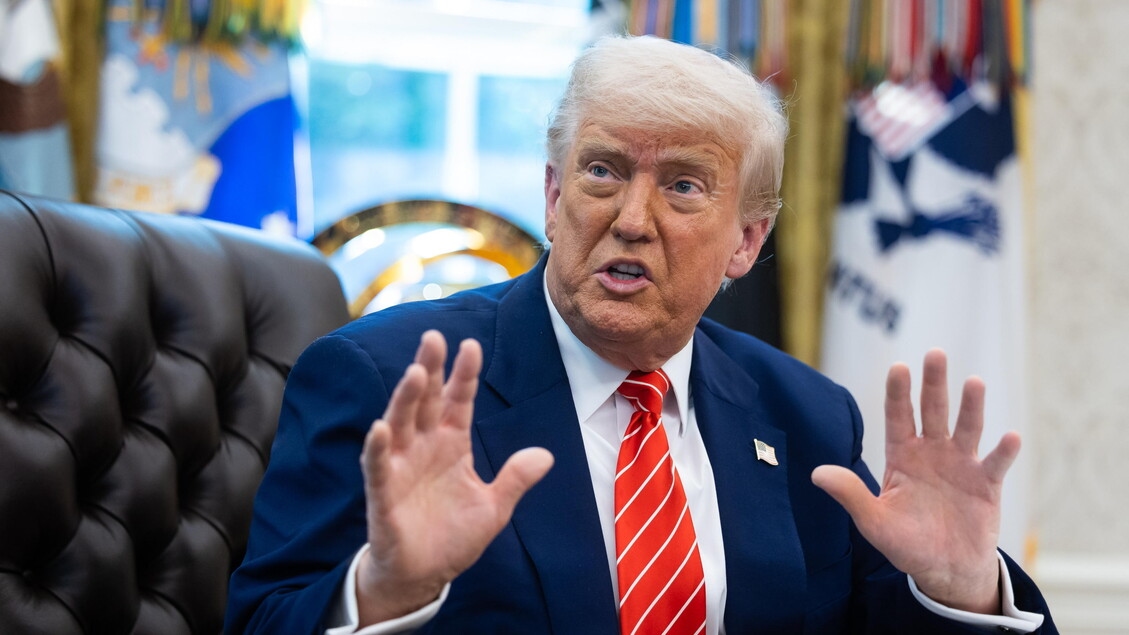 Trump 12 ülkeden ABD'ye seyahati yasakladı