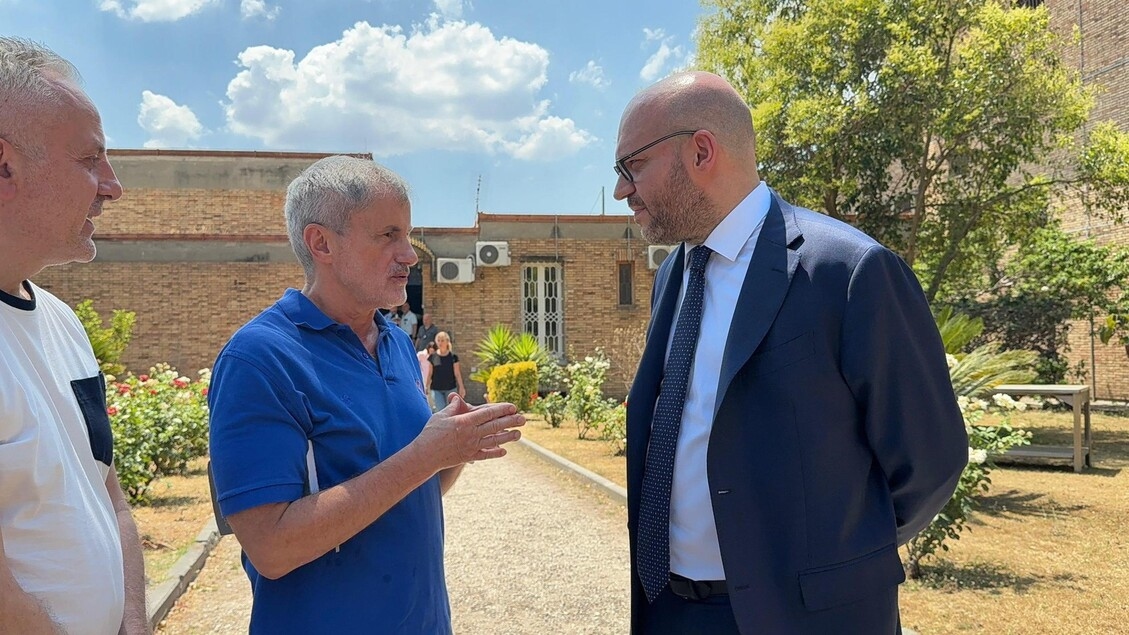 Alemanno : "J'invite la politique en prison"