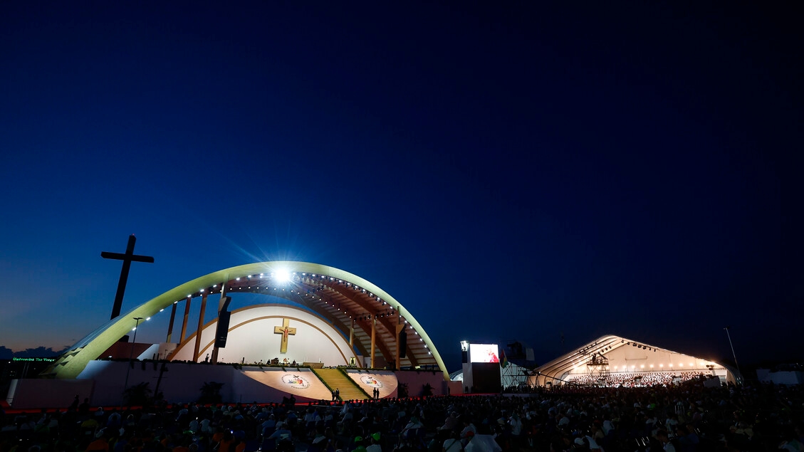 The Pope to young people: "Rest, see you tomorrow."