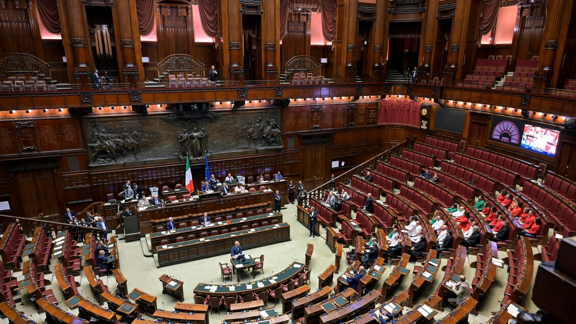 Séparation des carrières : la séance marathon approuvée, l'opposition en colère