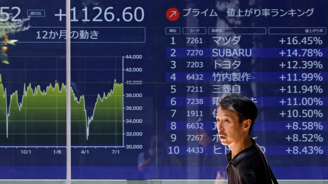 Stock Market: Asia cautious as it awaits clarity on tariffs, Sydney rises