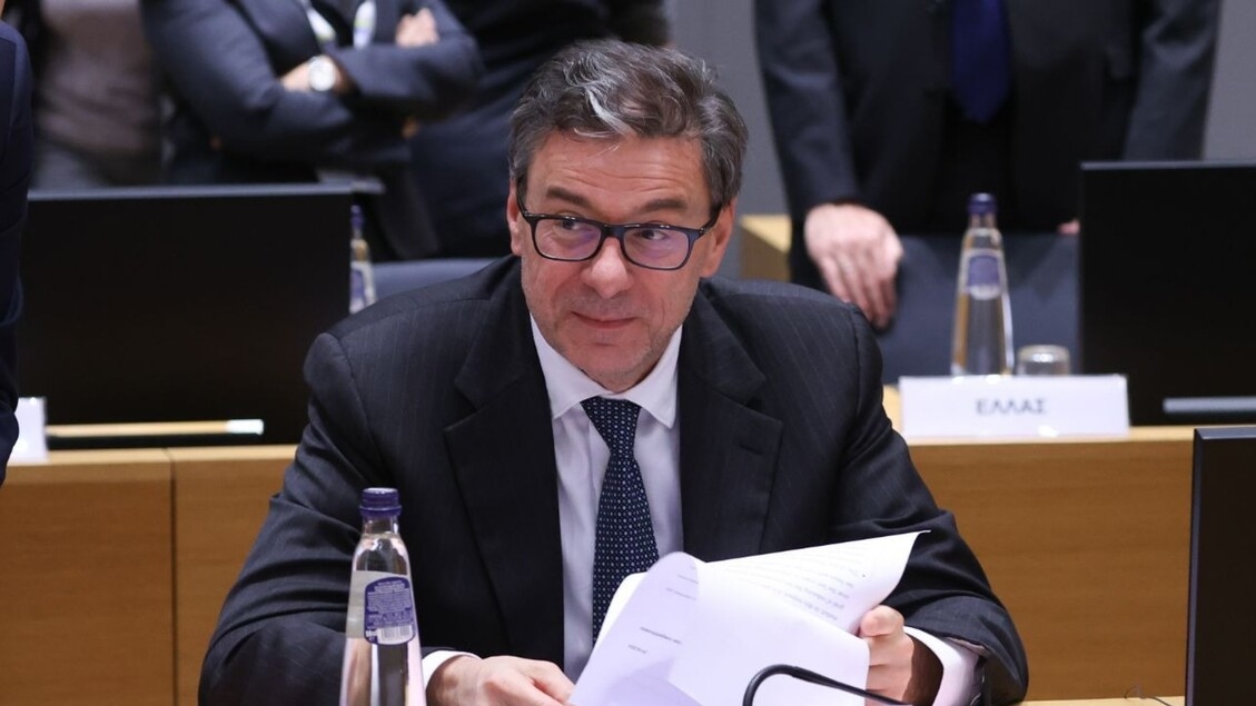 Giorgetti: „Eine Verschrottung ist sinnvoll, mit Beteiligung der Banken.“