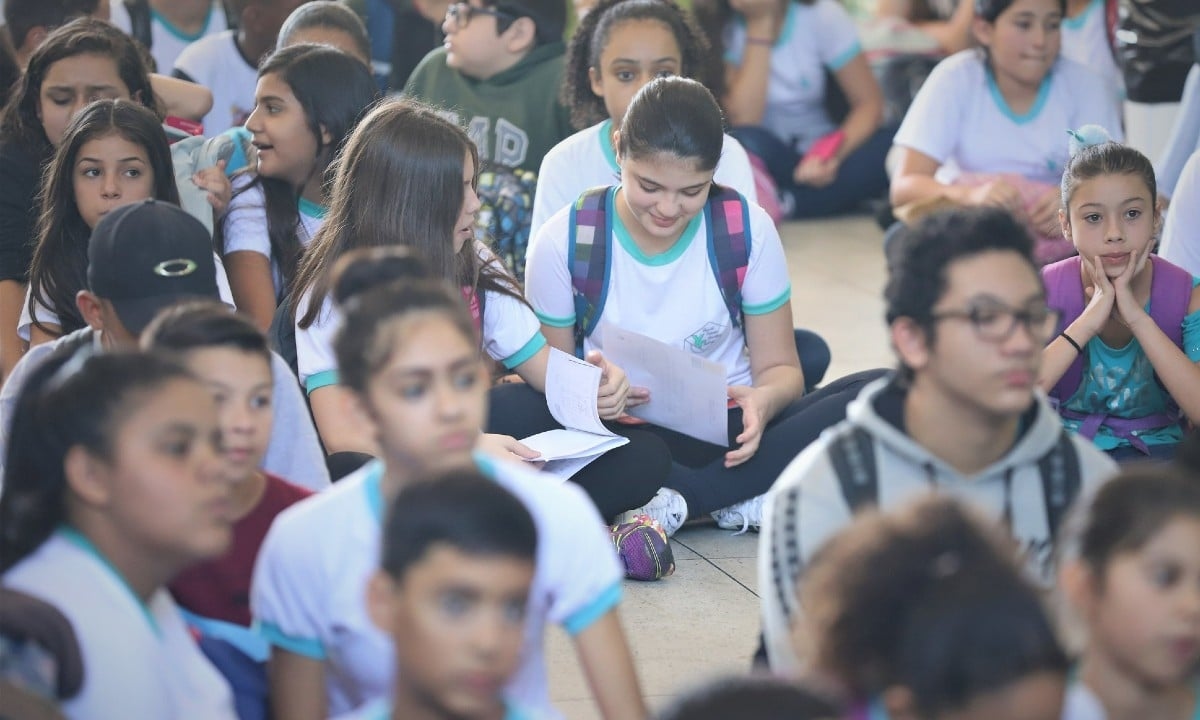 Six États ne parviennent pas à atteindre le nombre minimum d'heures requis pour le lycée, selon une étude