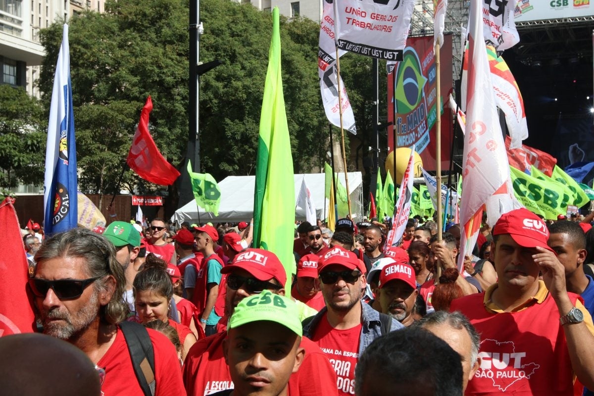 Social movements will hold demonstrations at the US embassy and consulates