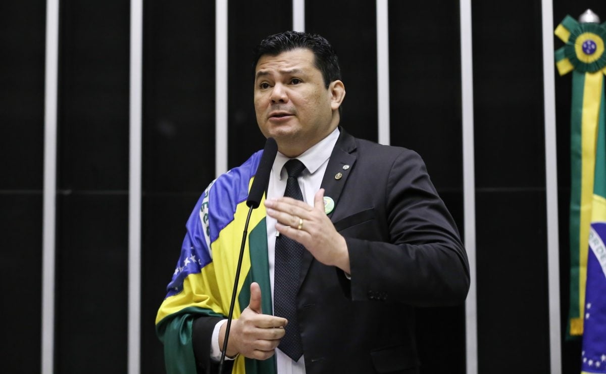 Ethische Raad beoordeelt verzoek tot schorsing van pro-Bolsonaro congreslid Gilvan da Federal