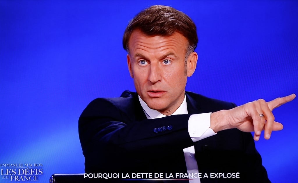 "Non vogliamo scatenare una terza guerra mondiale", afferma Macron sull'invio di truppe in Ucraina