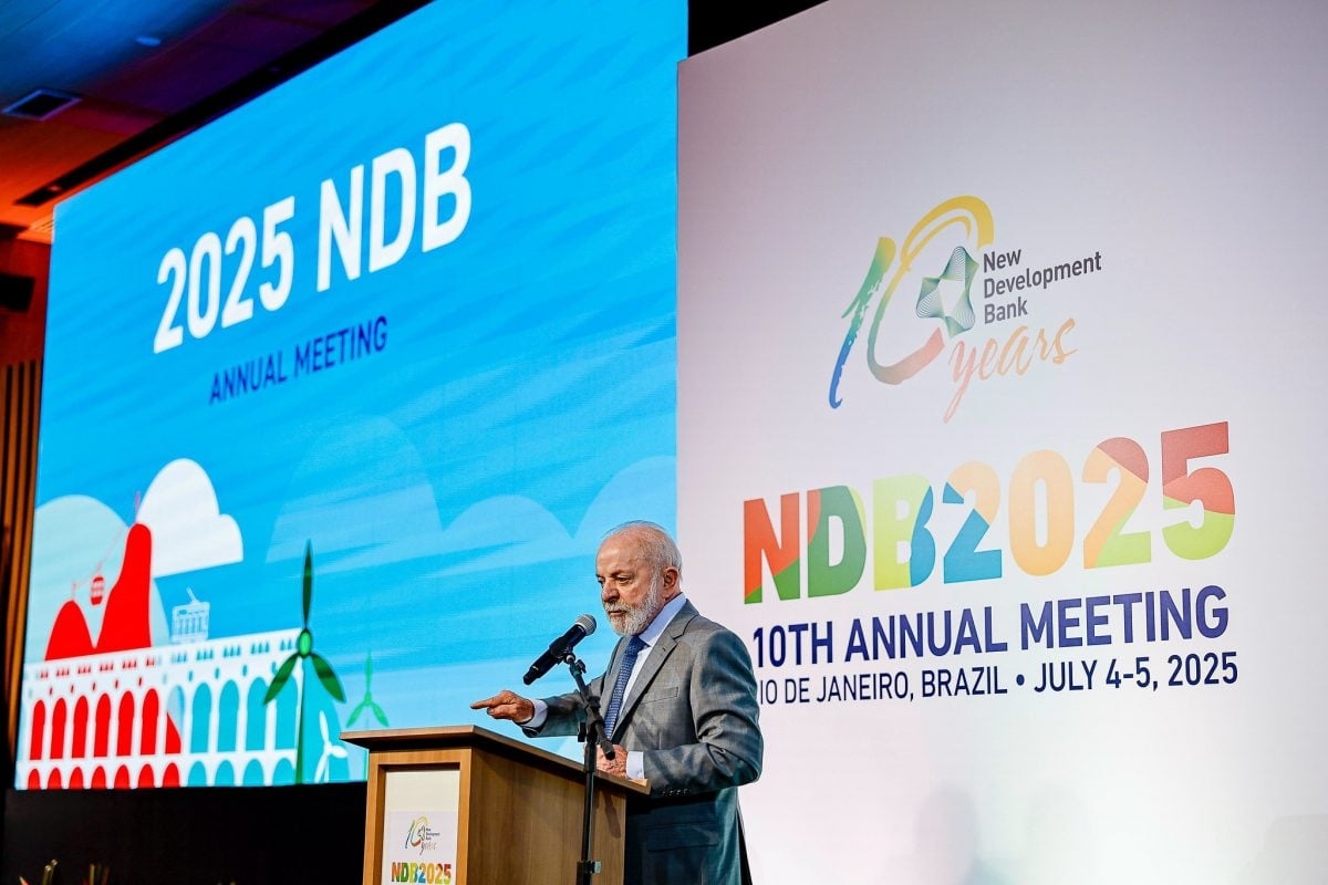 At a 'Brics bank' event, Lula once again defends an alternative to the dollar