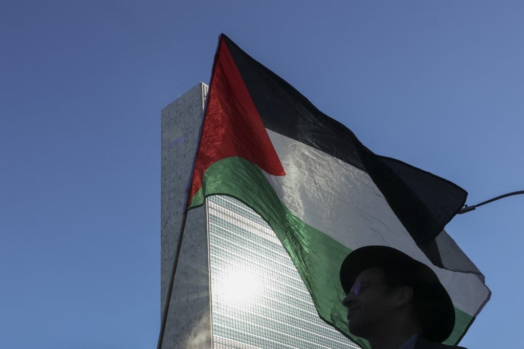 Die Staats- und Regierungschefs der Welt treffen sich, um die Palästinafrage und die Zweistaatenlösung zu diskutieren. Der Boykott der USA und Israels