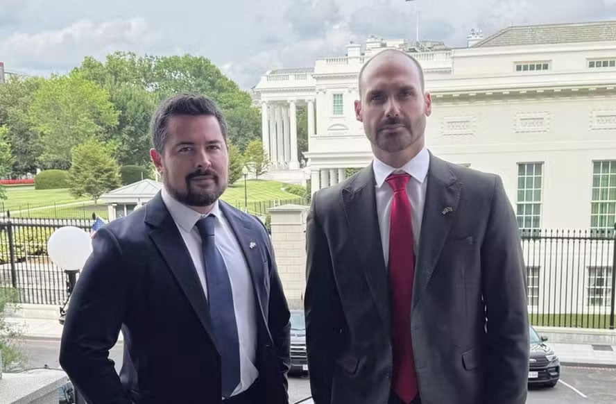 Başsavcılık, Eduardo ve Paulo Figueiredo'yu Jair Bolsonaro'ya çıkar sağlamak için baskı yapmakla suçladı