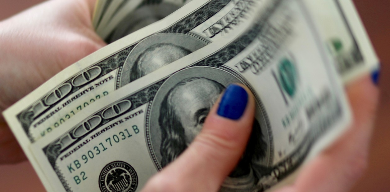 Mavi Dolar Bugün: 7 Temmuz Pazartesi Günü Ne Kadar İşlem Görüyor?