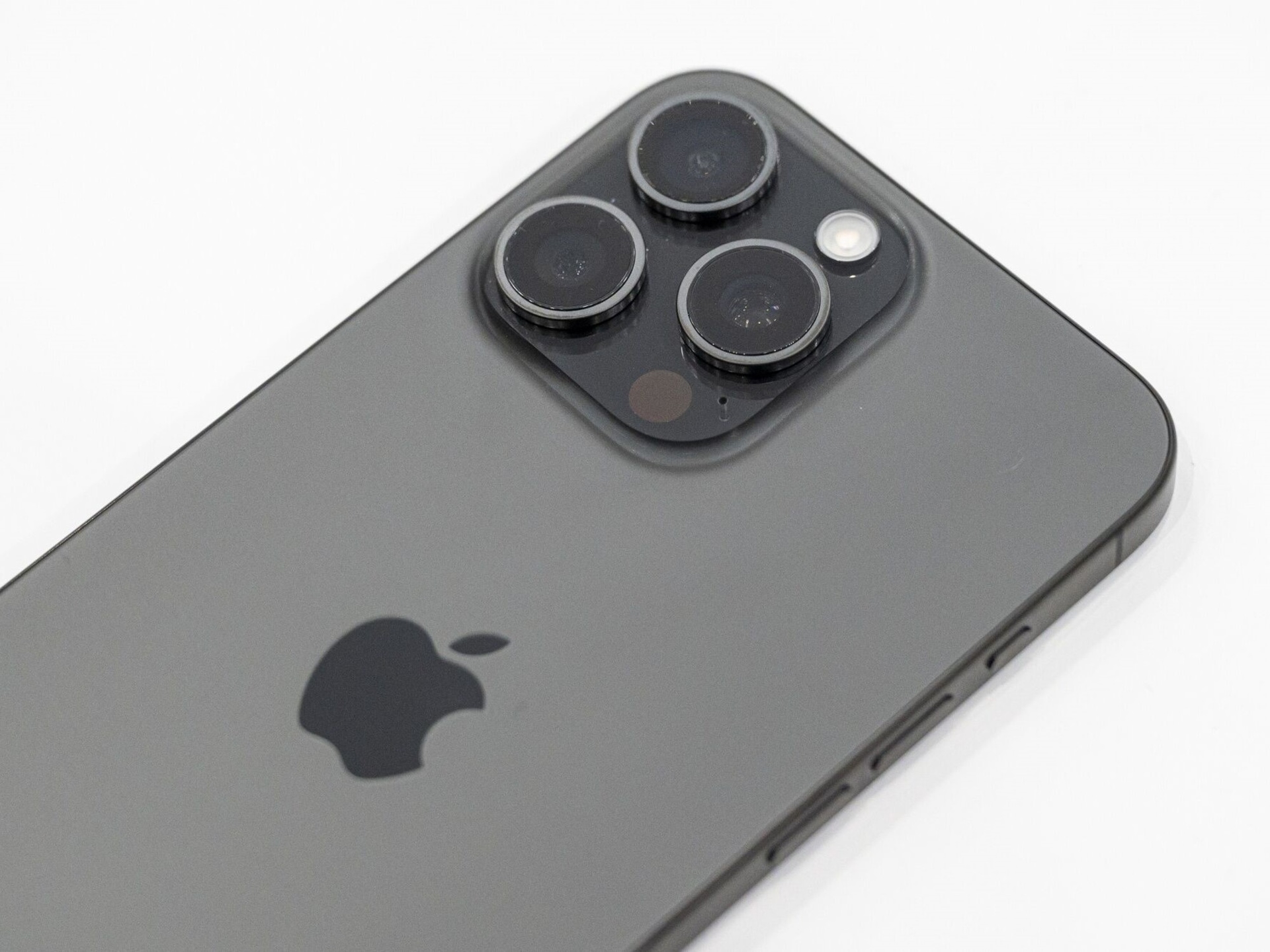 Tax and tariff reduction on cell phones: What will the iPhone cost after the government's announcement?