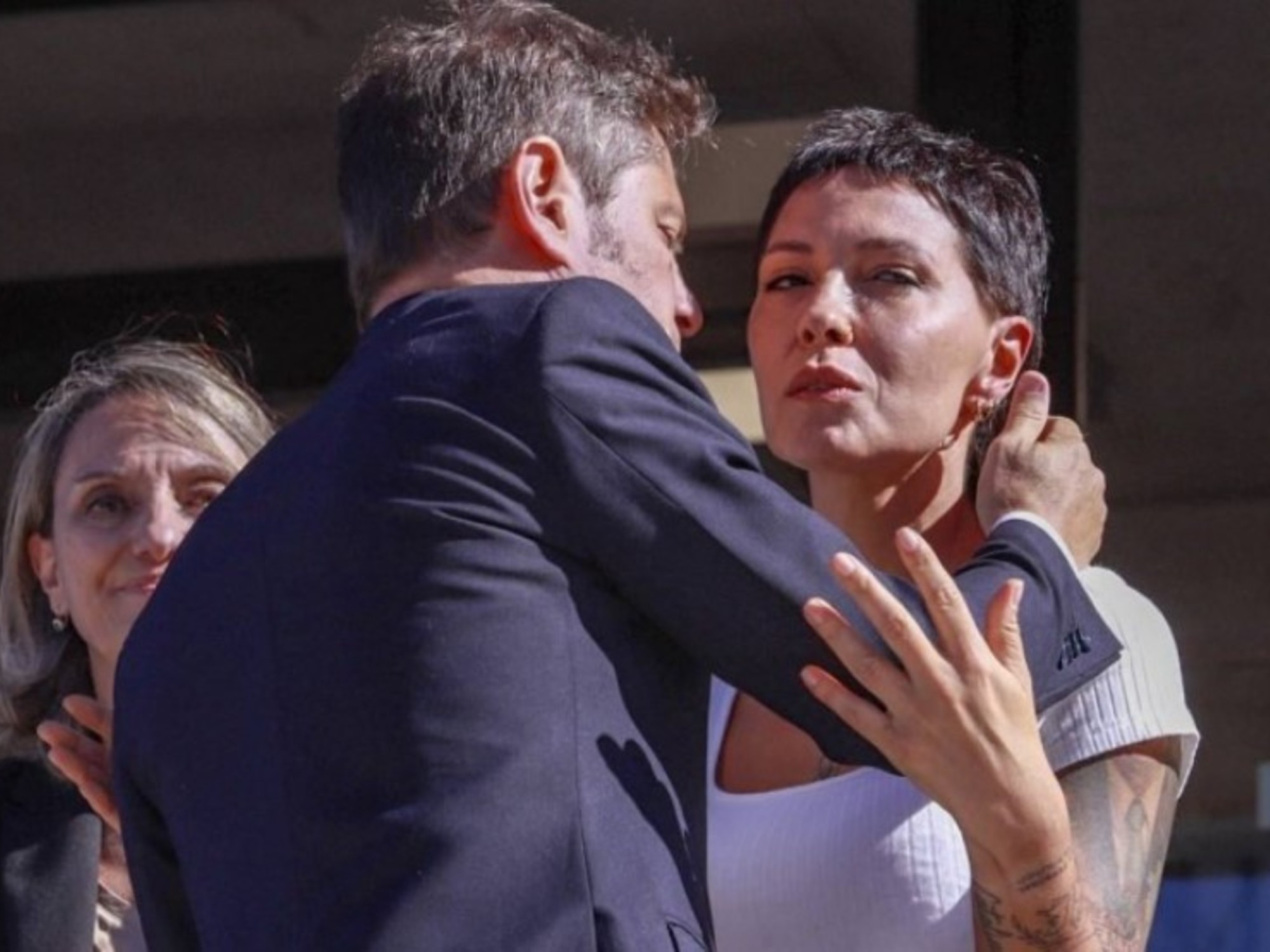 Kicillof e il kirchnerismo cercano di placare la faida e unificare la campagna: condivideranno un evento a Quilmes con Mayra Mendoza.