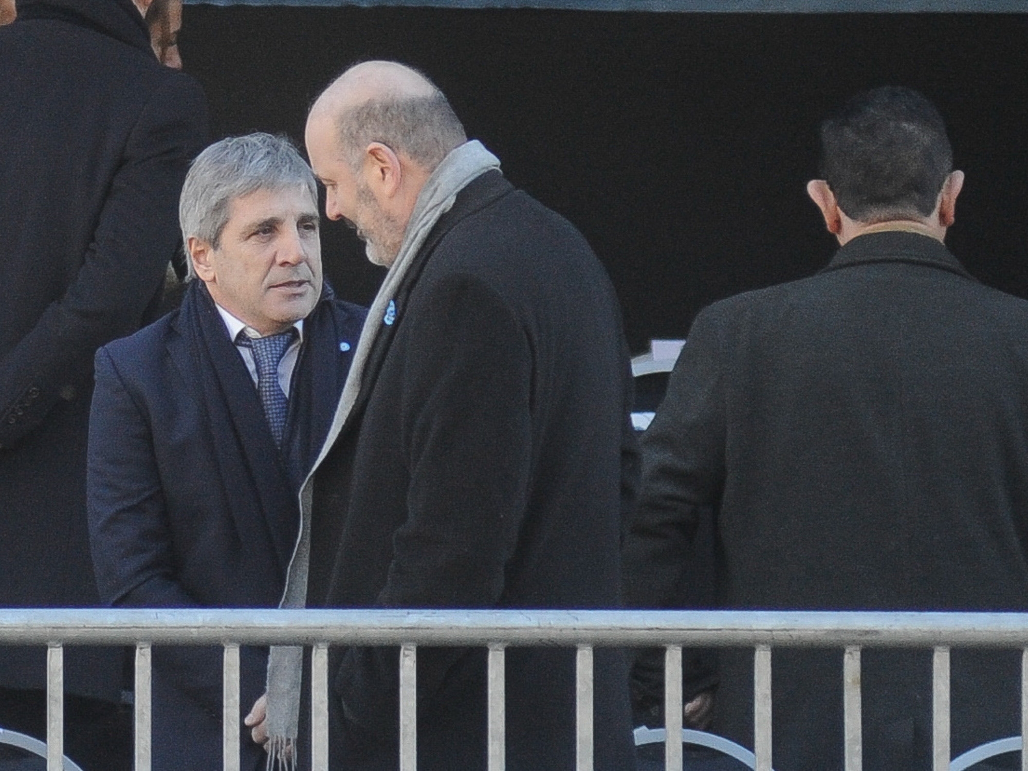 Interna imprevista entre Sturzenegger y Caputo por el ajuste en áreas del ministerio de Economía