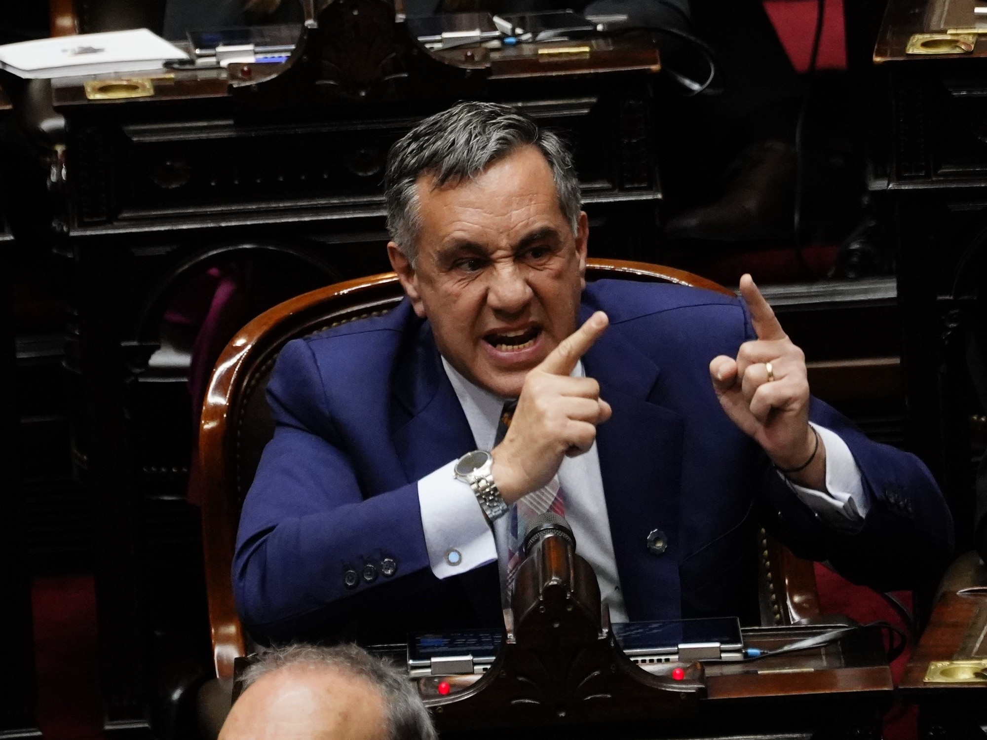 Un deputato del PRO ha proposto di eliminare il vicepresidente: "Serve solo a cospirare".