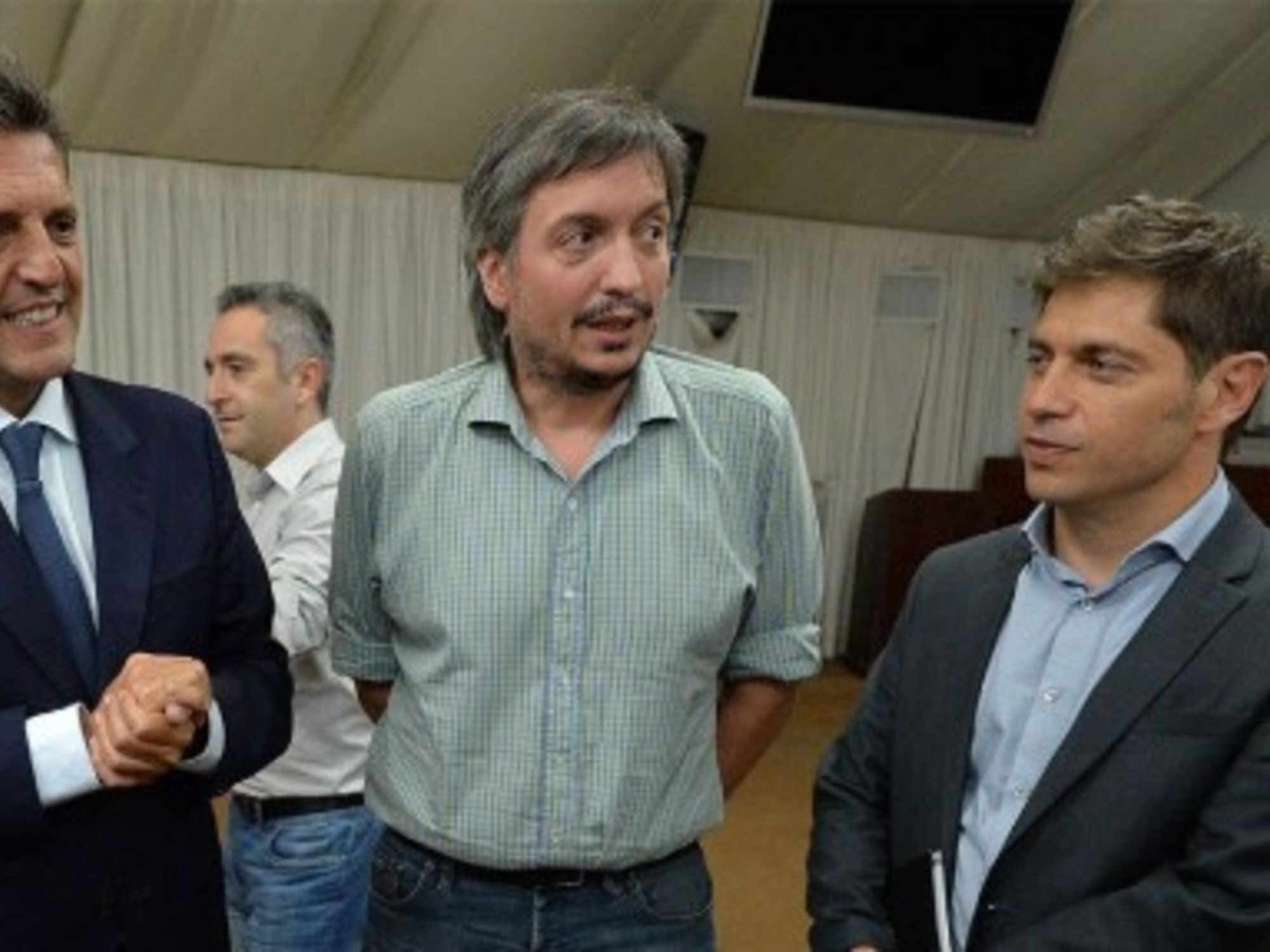Cristina monopolizes the Peronist leadership: Máximo's chances grow, Massa resigns, and Kicillof offers no resistance.