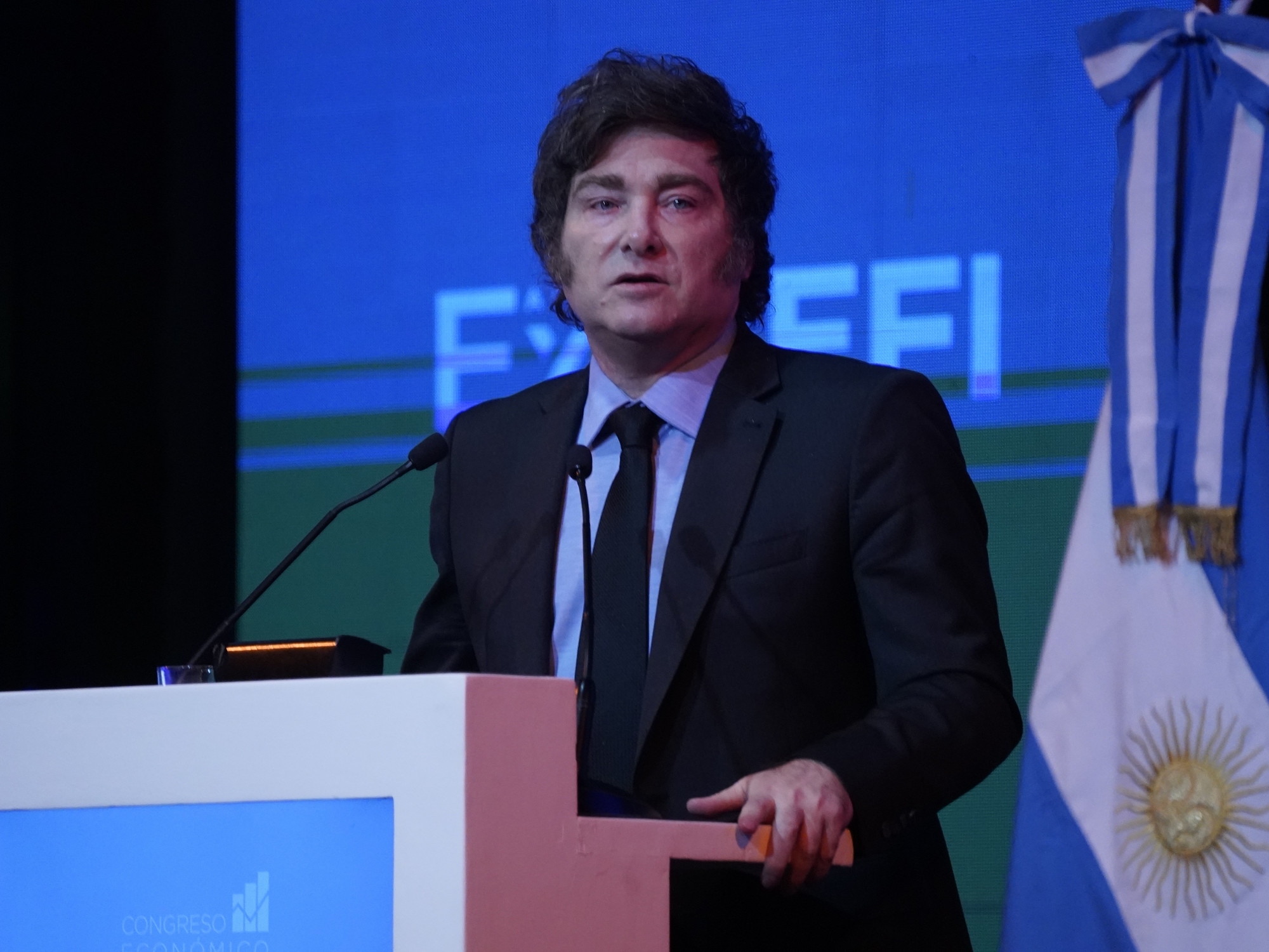 Javier Milei und seine Maßnahmen, LIVE: Parlasur warnte vor „Rückschlägen“ bei den Rechten aufgrund der Einwanderungsreform der Regierung.