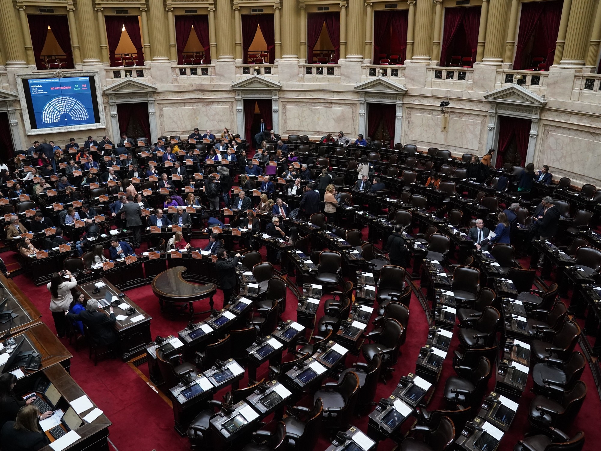 In chiave elettorale, i governatori e il governo stanno giocando duro per bloccare la sessione della Camera dei rappresentanti.