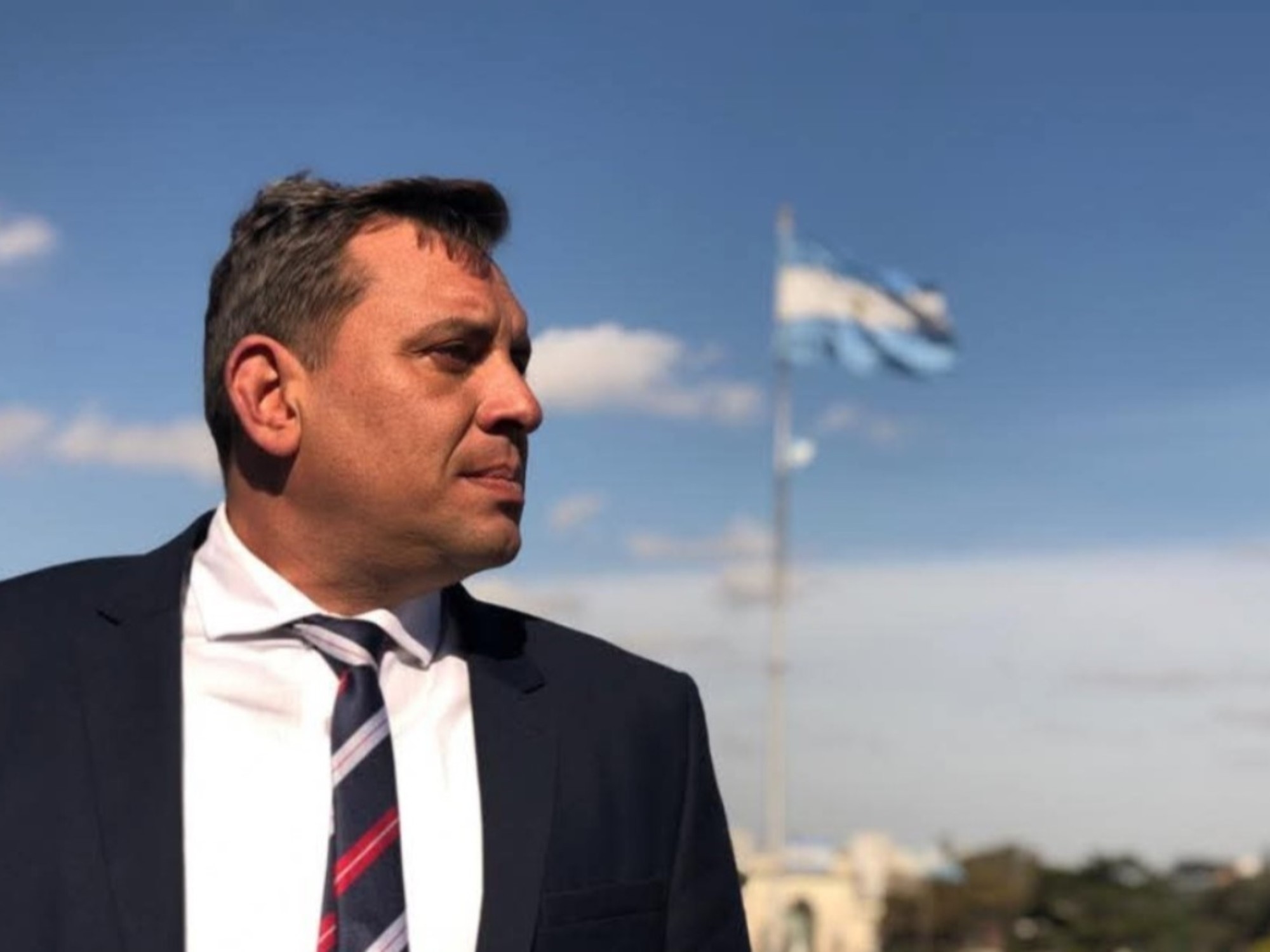 Kicillof ha licenziato 24 agenti di polizia di Buenos Aires perché lavoravano per il candidato libertario della Terza Sezione.