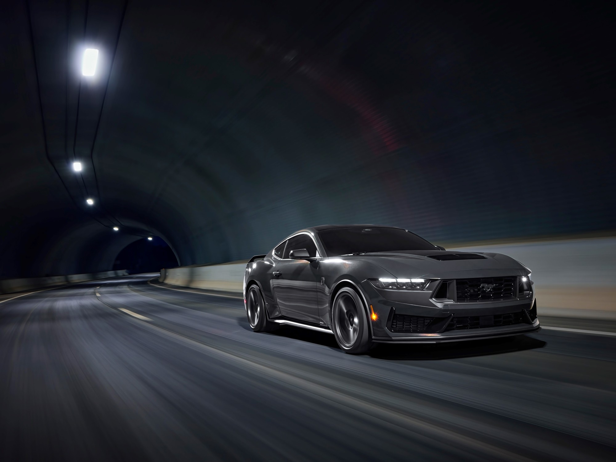 Ford launched the Mustang Dark Horse: what it looks like and how much the most powerful version of the legendary sports car costs in the country.