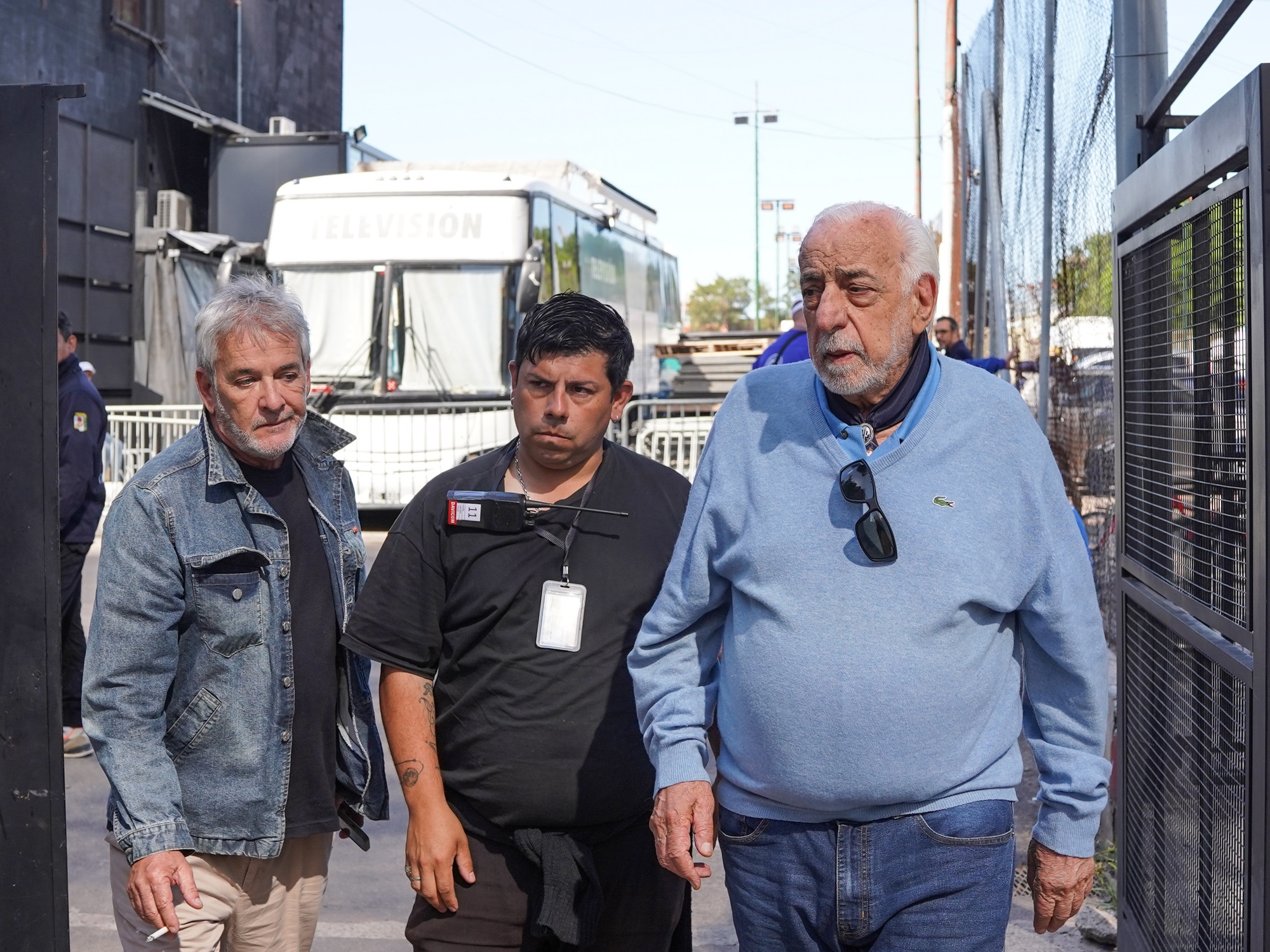 Związek zawodowy kierowców autobusów nie znalazł się w składzie nowego kierownictwa CGT, ale nie zamierza zrywać więzi ze związkiem centralnym.