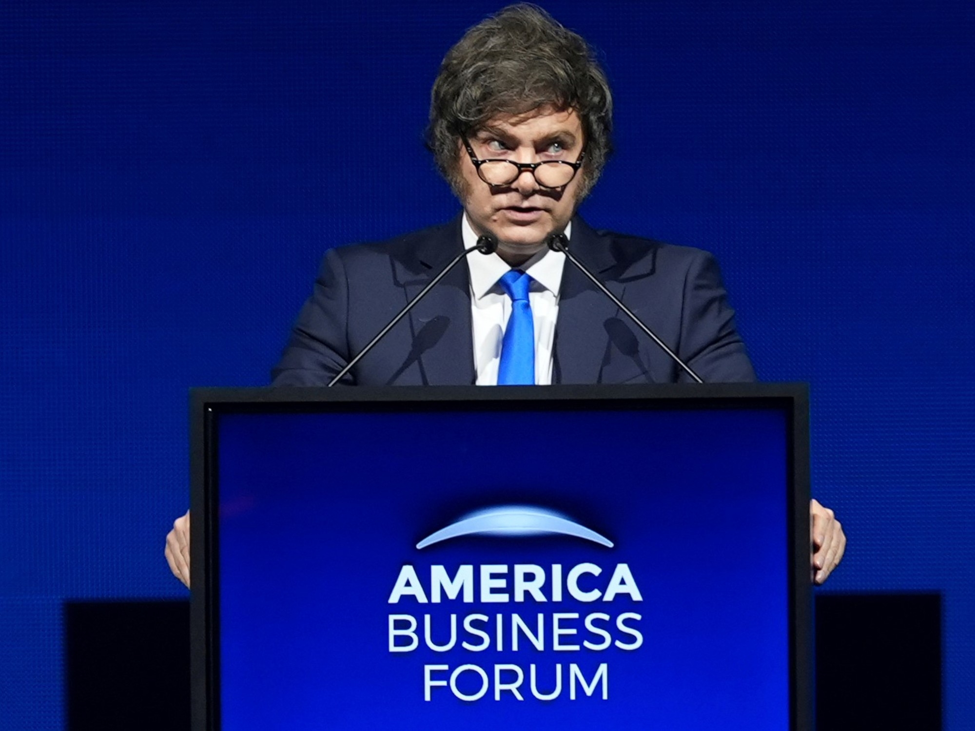 Milei spoke of a "plebiscite between two models of the country" and of a government "with social consensus but without political consensus"