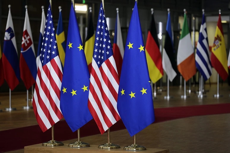 L'UE sospende le misure di ritorsione contro gli USA per negoziare entro il 1° agosto