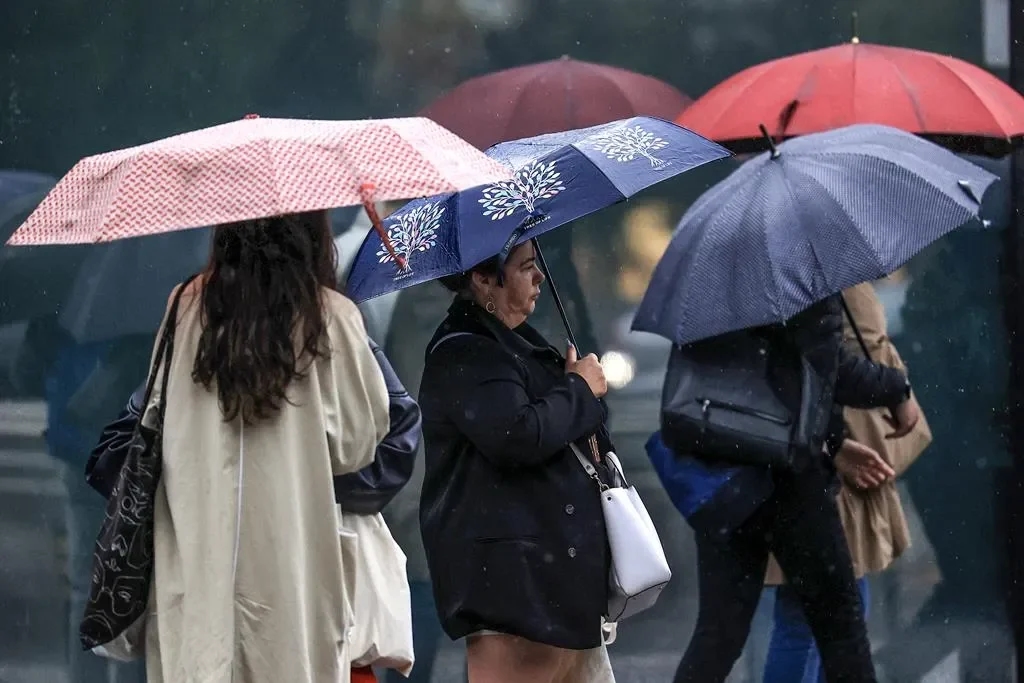 Yağmur nedeniyle anakaradaki dört ilçede sarı uyarı