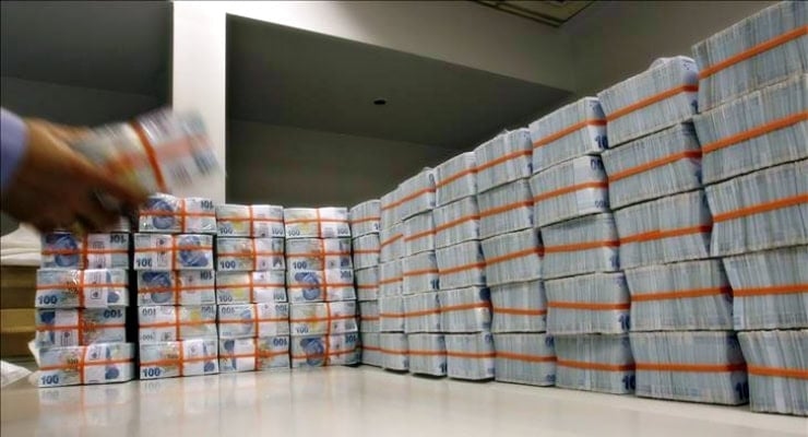 El Tesoro tomó prestados 97.200 millones de liras