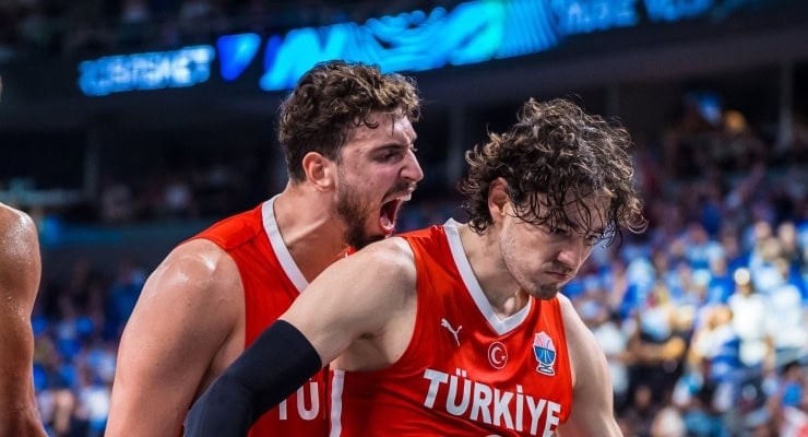 12 géants en finale de l'EuroBasket