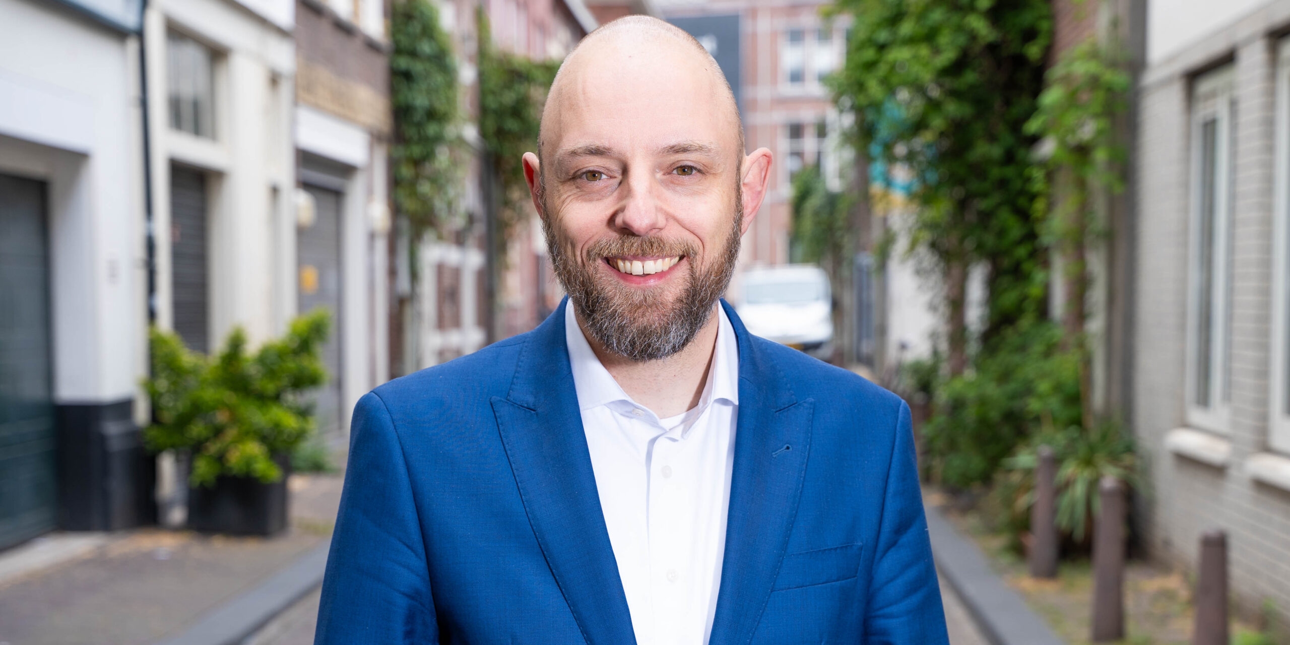 Intervista a Peter de Groot (VVD) sul ruolo dell'accumulo di energia nella transizione energetica