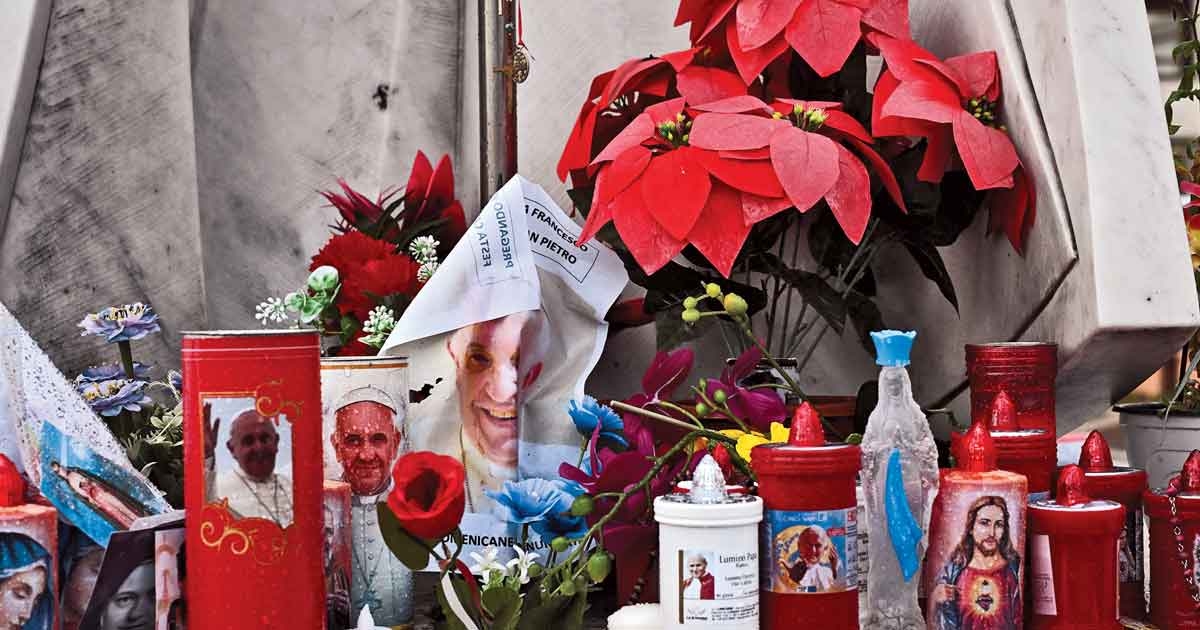 "La gente accorre per mandare amore al Papa": Alberto Barranco Chavarría