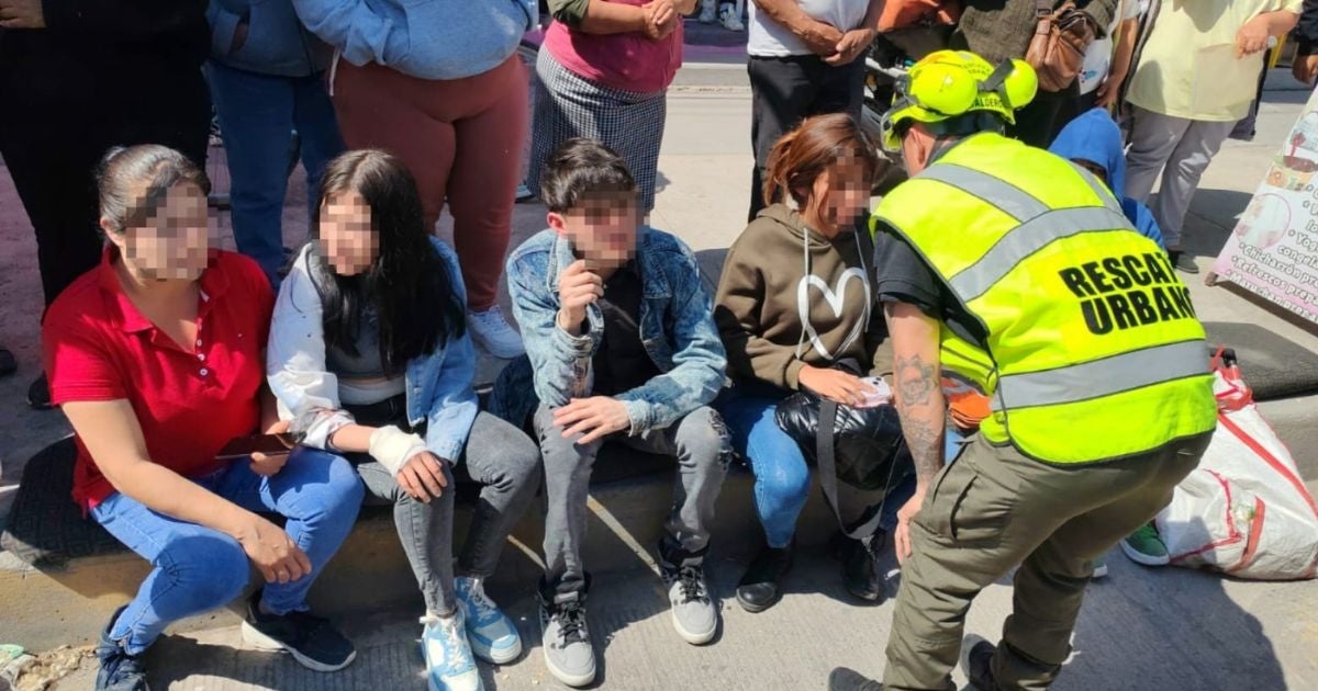 Six personnes blessées après le renversement d'un transport public à Ecatepec, Edomex