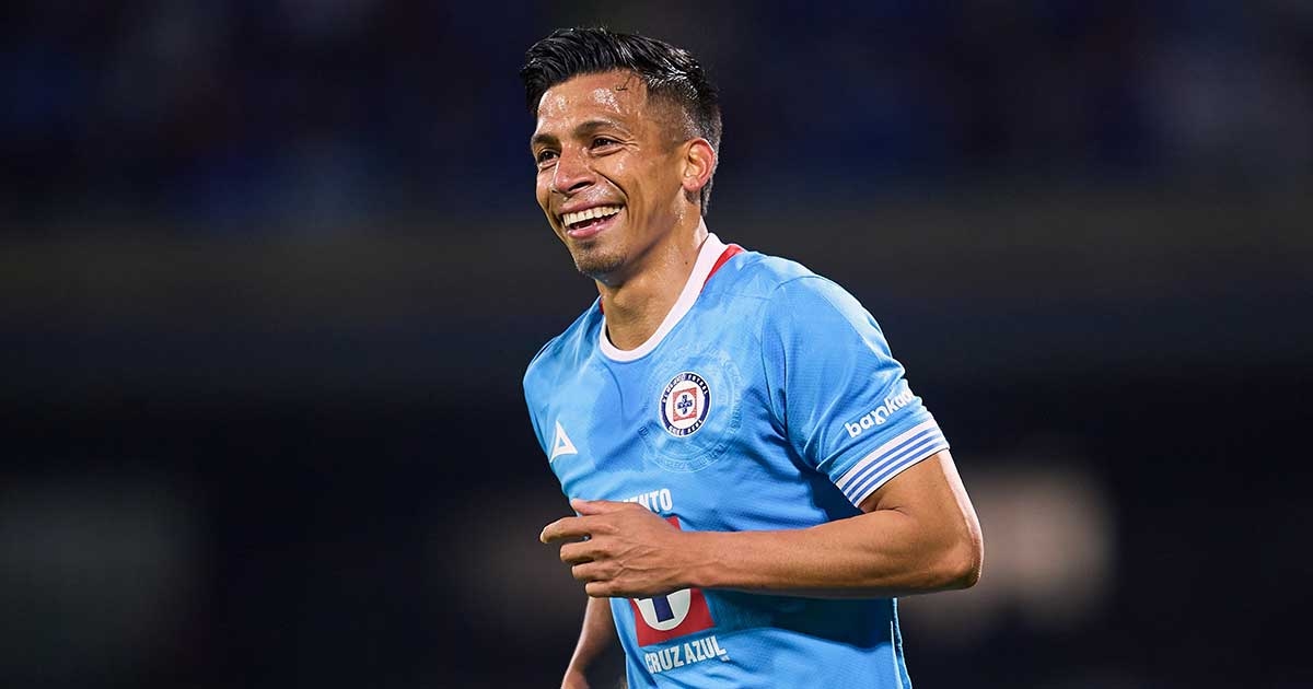 Angel Sepulveda, Cruz Azul ile sözleşmesini yeniledi