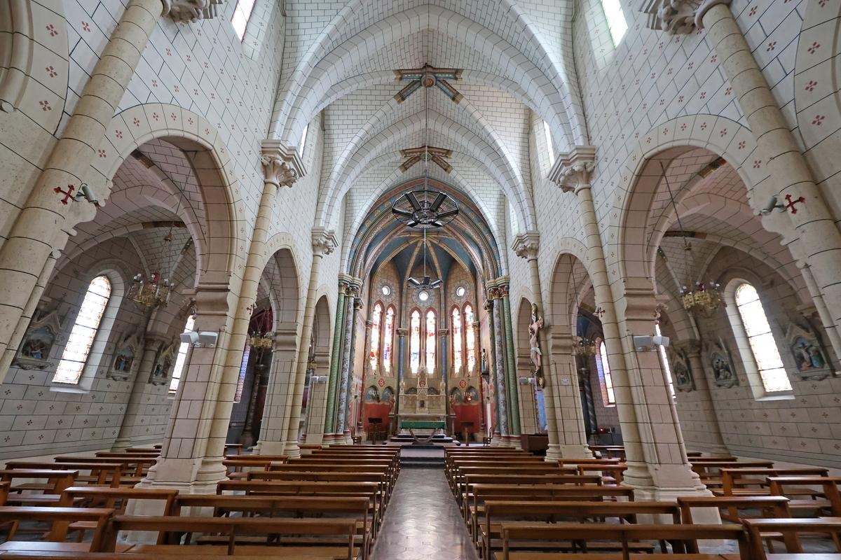 Desde mayo de 2025, los robos de objetos religiosos han aumentado en más de veinte iglesias de las Landas y los Pirineos Atlánticos: tres sospechosos han sido detenidos.