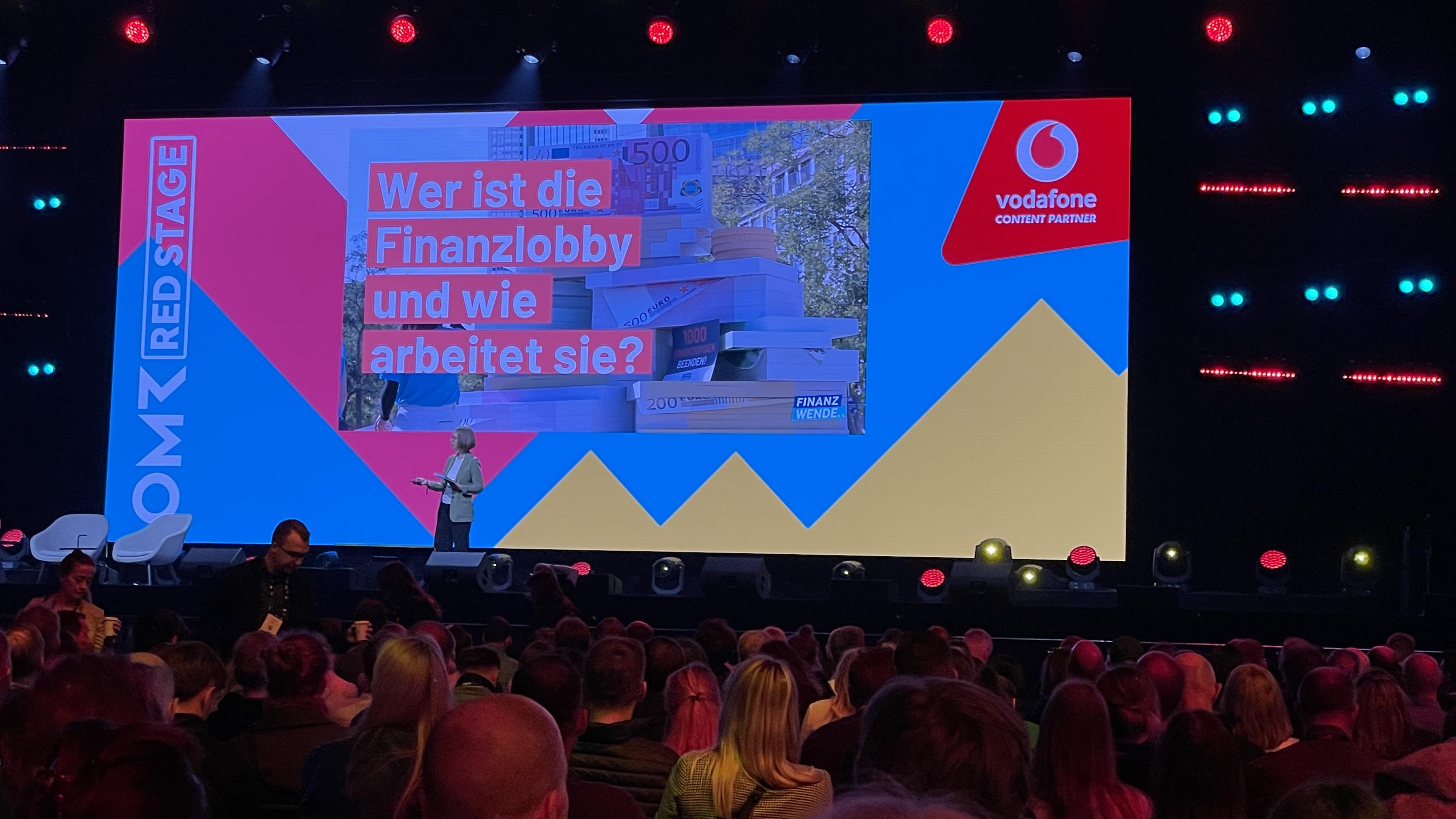 OMR: Anne Brorhilker geht mit Narrativen der Finanzlobby ins Gericht